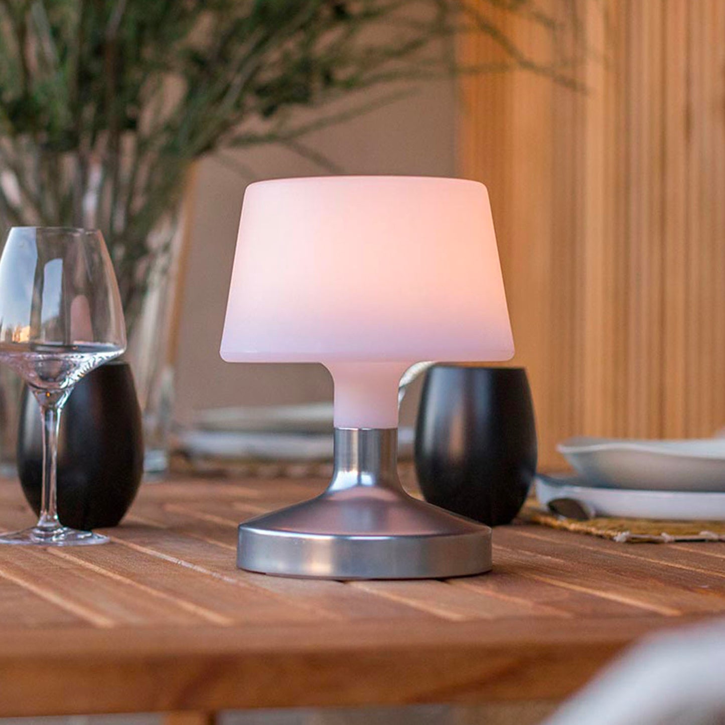 Lampe de table touch design sans fil pied en acier LED blanc chaud/blanc dimmable HELEN SILVER H21cm