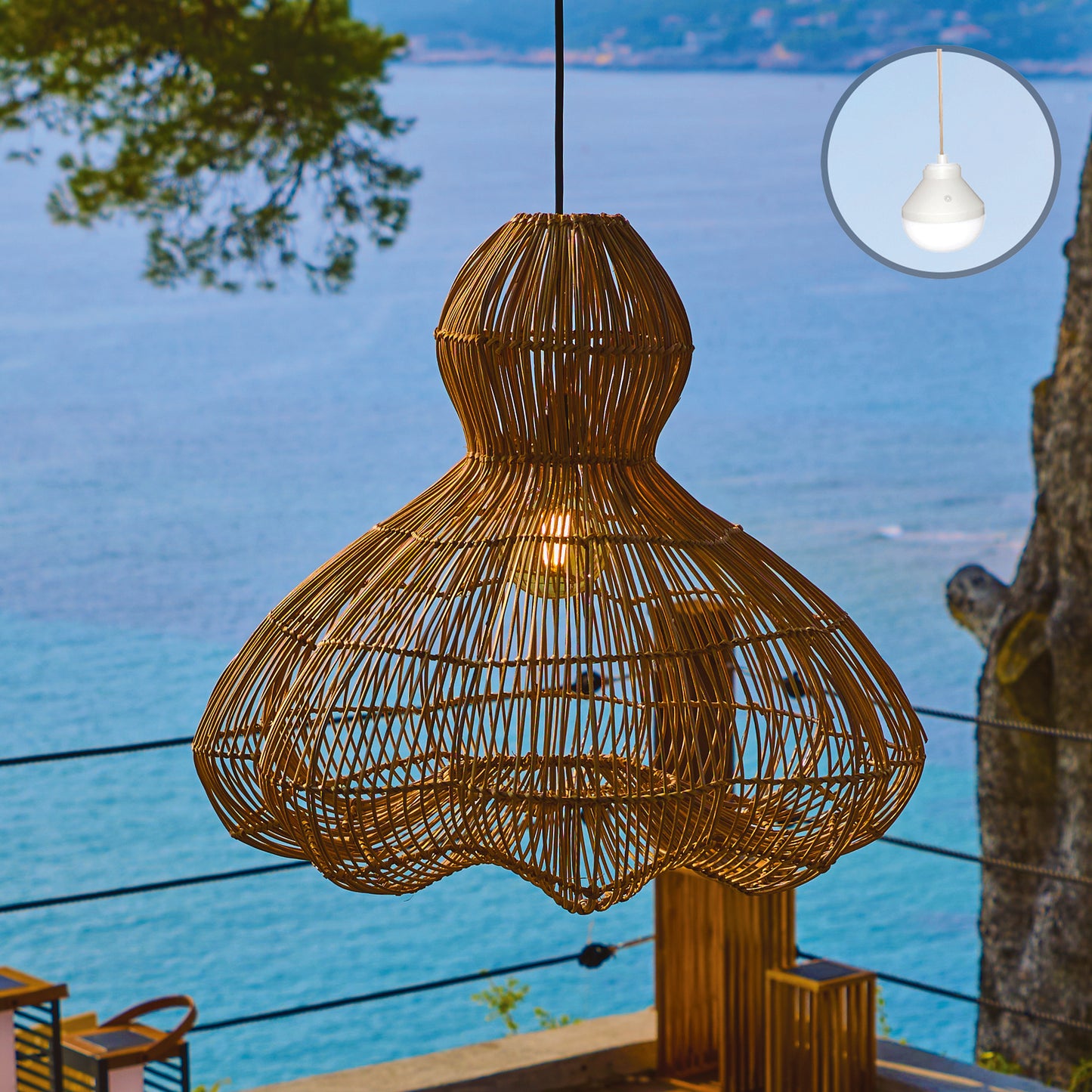 Suspension RONDA NOMAD en rotin naturel style bohème avec ampoule LED blanc/RGB nomade