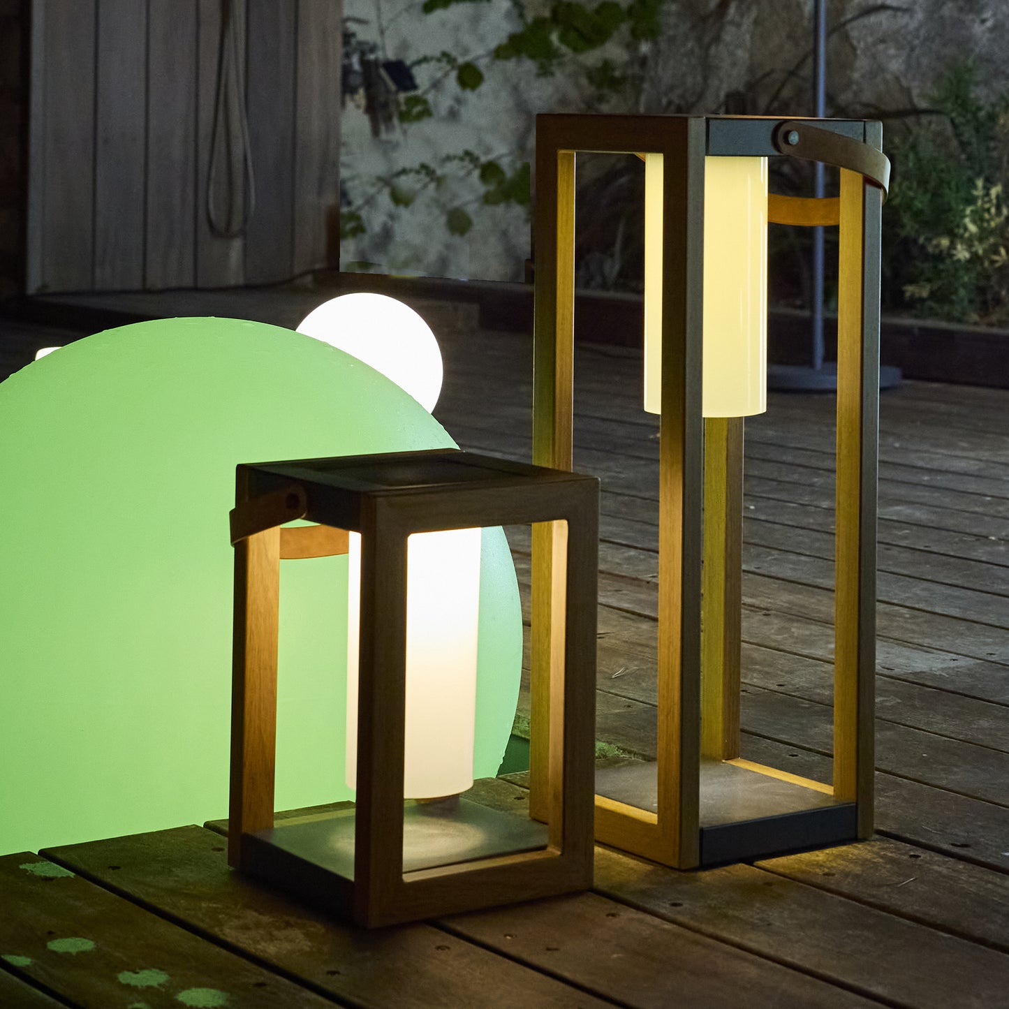 Lanterne Solaire Nomade LED Blanc SERAPHINA TALL - H50cm, Éclairage Autonome et Élégant, Idéal pour Terrasse, Jardin, Balcon et Décoration Extérieure