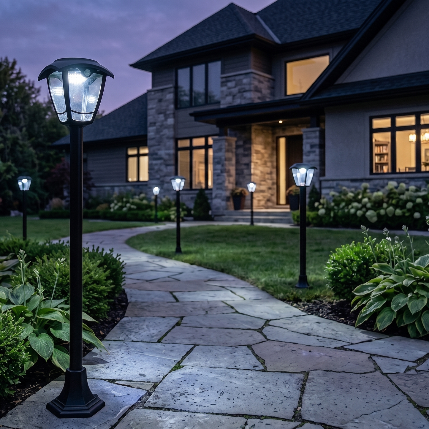 Lampadaire solaire LED blanc froid LUMAX TALL H112cm