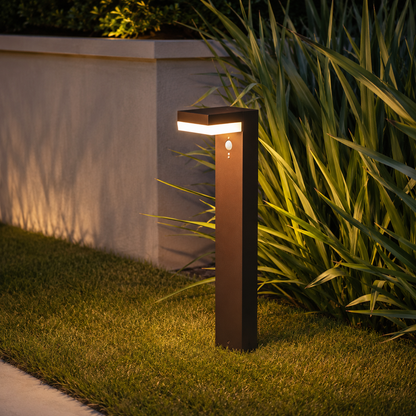 Balise solaire à fixer ou à planter LED blanc chaud avec détecteur de mouvement CENOVA TALL CORTEN H50cm