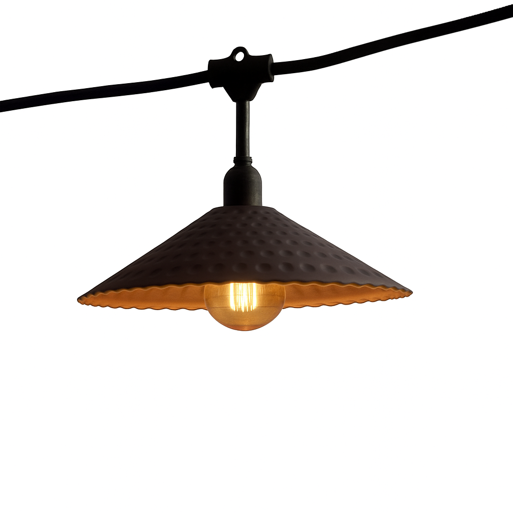 Guirlande lumineuse extérieure raccordable 26m avec 60 ampoules LED filament E27 blanc chaud VINTY LIGHT et abat-jour en métal style vintage