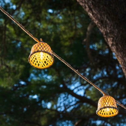 Guirlande lumineuse extérieur raccordable 10 abat-jour naturels en rotin MALY LIGHT HYBRID LED blanc chaud 8m solaire et sur secteur