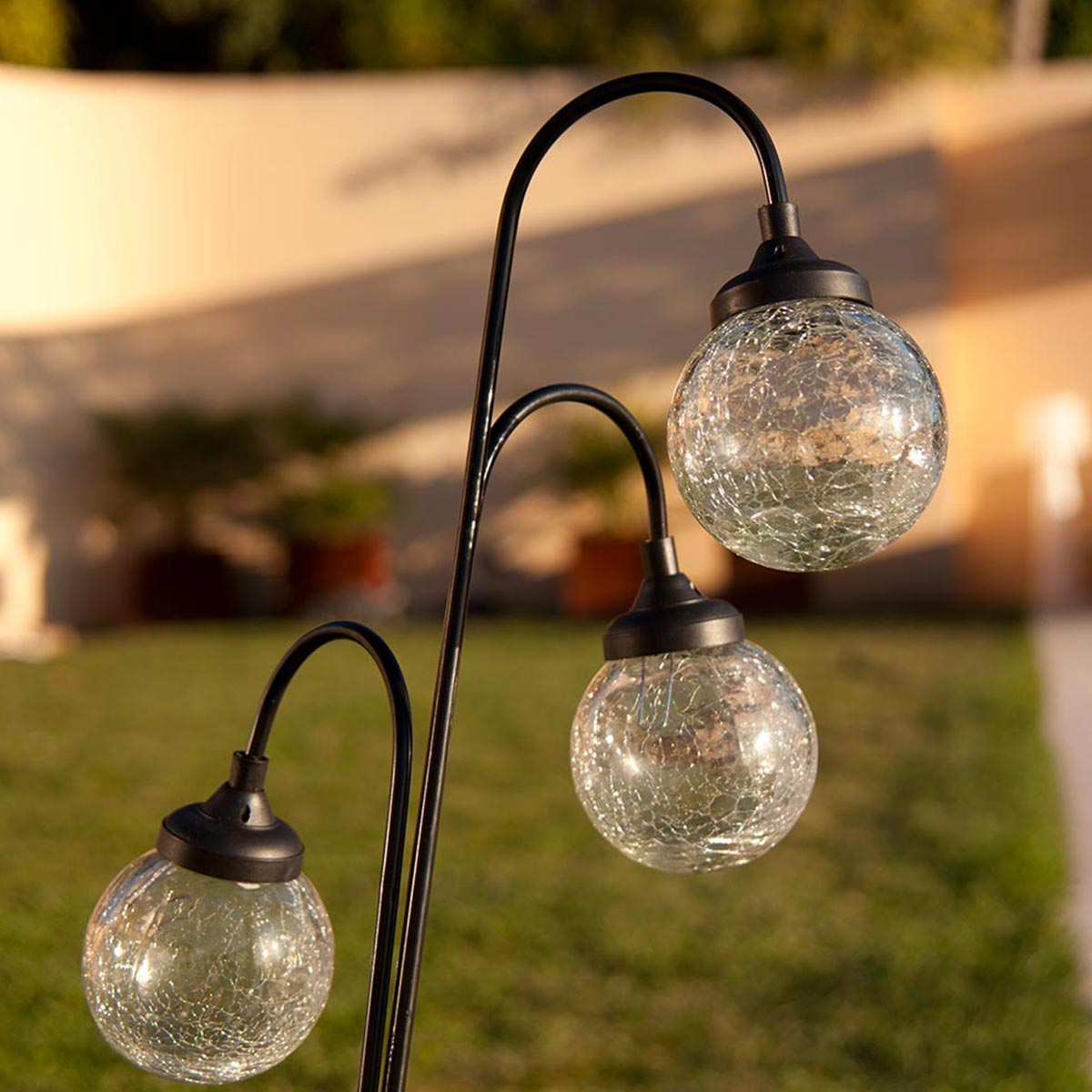 Balise solaire décorative 3 boules verres craquelées LED blanc TREE BALL H82cm - REDDECO.com